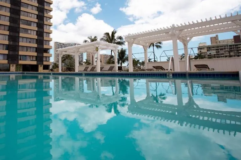 Marvelous Mountain View Studio Condo Honolulu