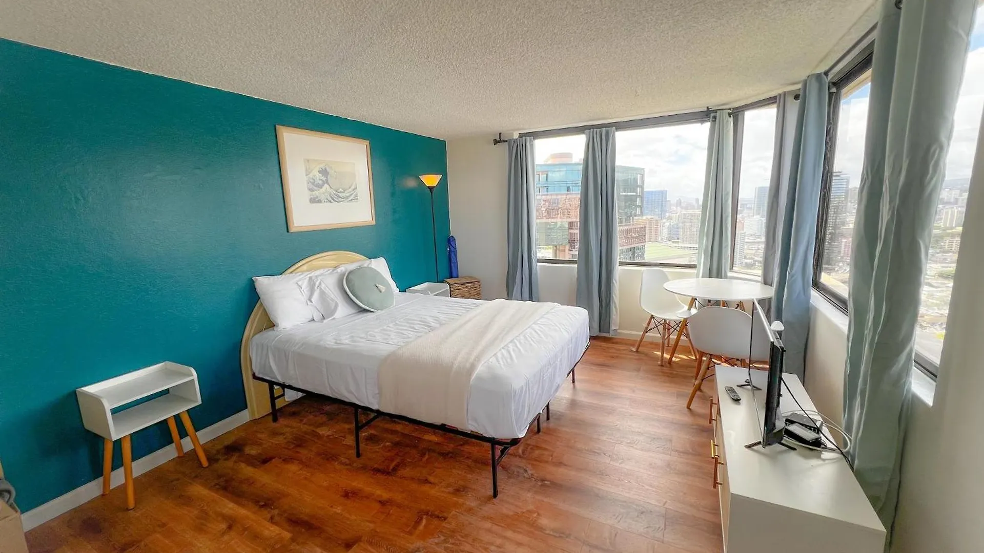 Marvelous Mountain View Studio Condo Honolulu